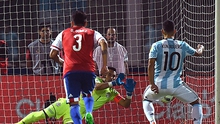Không Messi, Aguero đá hỏng 11m, Argentina thua, có nguy cơ không dự World Cup