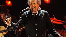 Bob Dylan không được nhận 1 triệu USD từ giải Nobel Văn học?