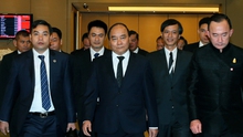Thủ tướng Nguyễn Xuân Phúc lần đầu đi công tác bằng máy bay thương mại