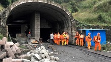 Tang tóc bao trùm mỏ than ở Trung Quốc: Đã có 15 người chết...