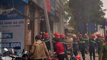 Cháy cửa hàng thời trang 5 tầng ở Cầu Giấy, Hà Nội
