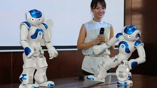 Robot có cảm xúc giống con người 'làm trợ giảng' đại học ở Việt Nam