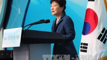 Tổng thống Hàn Quốc từ chối thẩm vấn vụ bê bối chính trị
