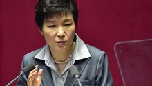 Tổng thống Hàn Quốc Park Geun-hye xin từ bỏ quyền lực