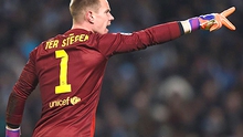 Stegen bắt đầu chinh phục kỉ lục của Valdes