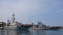 8 tàu NATO đã bám theo tuần dương mẫu hạm Nga