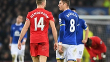Đội trưởng Liverpool thoát nạn sau pha vào bóng KHỦNG KHIẾP của 'sao' Everton
