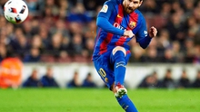 Lionel Messi liên tục sút phạt thành bàn: 'Bend it like Messi'