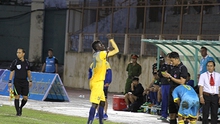 Chuyên gia bóng đá Trịnh Minh Huế: 'Treo giò Omar 8 trận là quá nặng'