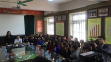 Công bố quyết định cách chức hiệu trưởng Trường Tiểu học Nam Trung Yên