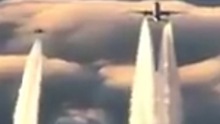 VIDEO: Nghẹt thở cảnh không quân Đức chặn máy bay Boeing chở 330 khách
