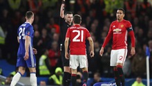 Vì sao trọng tài Michael Oliver bị coi là 'hung thần' của Man United?