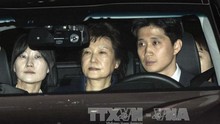 Cựu Tổng thống Hàn Quốc Park Geun-hye bị thẩm vấn ở trại giam