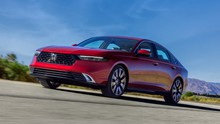 Honda Accord đời mới chính thức chào sân: Thêm bản sao của Civic