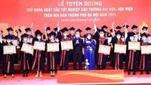 Hà Nội tuyên dương 98 thủ khoa xuất sắc