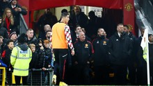Ronaldo hối hận vì từ chối ra sân trận gặp Tottenham