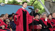 Cha mẹ làm nông không biết chữ dạy con đậu Harvard: Không học thêm, chỉ áp dụng 1 phương pháp đơn giản