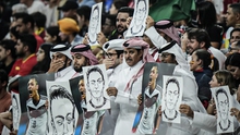 CĐV Qatar chế giễu tuyển Đức bằng ảnh Ozil
