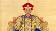 Cách dạy con cực nghiêm khắc của hoàng đế Khang Hy: Đi bộ 5km tới lớp, học đến 16 tiếng/ngày, đọc sách 120 lần mới thôi!