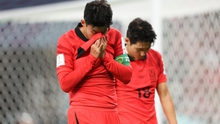 CĐV Hàn Quốc khóc nức nở sau trận thua Ghana