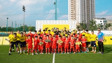 Các ngôi sao Dortmund so tài cùng 30 cầu thủ nhí Việt Nam