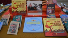 Ra mắt bộ sách kỷ niệm 50 năm chiến thắng 'Hà Nội - Điện Biên Phủ trên không'