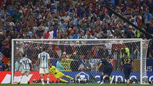 Tranh cãi quả penalty giúp Messi lập kỷ lục World Cup