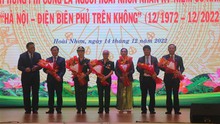 Vinh danh những phi công góp công lớn trong chiến thắng 'Hà Nội - Điện Biên Phủ trên không'