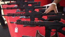 Mỹ ngừng bán thiết bị chuyển đổi súng trường thành súng máy