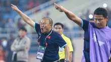 HLV Park Hang-seo vỡ oà cảm xúc với bàn thắng thứ 2 của Tiến Linh trước Indonesia