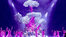 Vietnamese Concert: Hoàng Thuỳ Linh không có gì ngoài tình yêu và âm nhạc