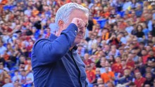 Roma thắng nhọc Monza: Thôi, chia tay Mourinho được rồi!