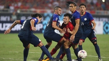 Bị 4 cầu thủ Philippines kèm chặt, Quang Hải vẫn tỏa sáng và ghi bàn giúp tuyển Việt Nam vào chung kết 