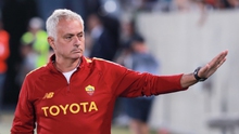 Hội chứng mùa thứ ba của Mourinho ám ảnh Roma