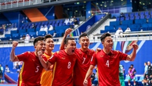 ĐT Việt Nam thắng Saudi Arabia thuyết phục, xếp trên Nhật Bản, khiến HLV từng vô địch Cúp C1 bất ngờ