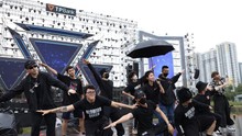 Pháo, Phương Mỹ Chi, Obito và VSTRA xuất hiện trên sân khấu tổng duyệt TPBank 2in1