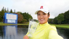 Golfer Nhật Bản vừa vô địch Toto Japan Classic 2023 gây sốt khi giống minh tinh Củng Lợi 'như hai giọt nước'
