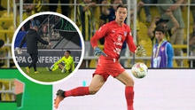 Filip Nguyễn mắc sai lầm 'khó đỡ' khiến đội nhà thua đầy tiếc nuối, thủ môn danh tiếng Ngoại hạng Anh phải động viên