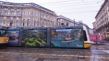 Tàu điện mang hình ảnh Việt Nam tại Milan
