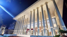Nhà hát Hồ Gươm nằm trong Top 10 nhà hát opera tuyệt vời nhất thế giới