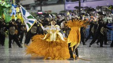  Lễ hội Carnival lớn nhất Brazil sôi động trở lại