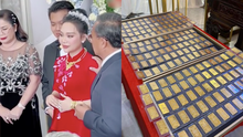 Màn trao quà cưới "không nhượng bộ": Mẹ chú rể trao 200 cây vàng thì bố cô dâu đáp lễ bằng 30 cuốn sổ đỏ và nhiều món đồ giá trị