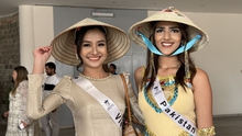 Hoa hậu Nguyễn Thanh Hà tặng nón lá Việt cho thí sinh Miss Eco International 2023
