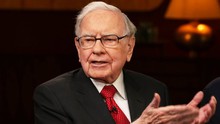 Thánh đầu tư Warren Buffett: ‘Tiền có thể bị ảnh hưởng bởi lạm phát, nhưng tài năng của bạn thì không, nếu đặc biệt giỏi ở một khía cạnh nào đó, bạn luôn có lợi ích!’