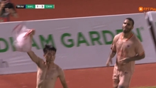 Sao U23 Việt Nam solo ghi bàn cho CAHN ở góc khó tin, cởi áo ăn mừng cực nhiệt