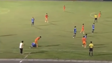 Tuyển thủ U20 Việt Nam tấn công đối thủ ở VCK U19 quốc gia, cảnh sát cơ động phải vào cuộc