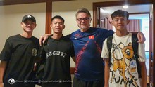 Bóng đá SEA Games ngày 30/4: HLV Troussier tiễn chân 3 học trò U22 Việt Nam về nước
