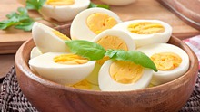 Chỉ ăn trứng luộc vào buổi sáng có tốt cho sức khoẻ?