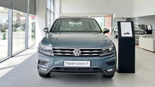 VW Tiguan Allspace liên tục xả hàng, giảm giá kỷ lục hơn 300 triệu đồng: Full option chỉ hơn 1,6 tỷ, ngang Sorento