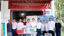 CEO Phạm Kim Dung và Tổng Đạo diễn Hoàng Nhật Nam xây 5 căn nhà cho các gia đình bị sạt lở tại Vĩnh Long